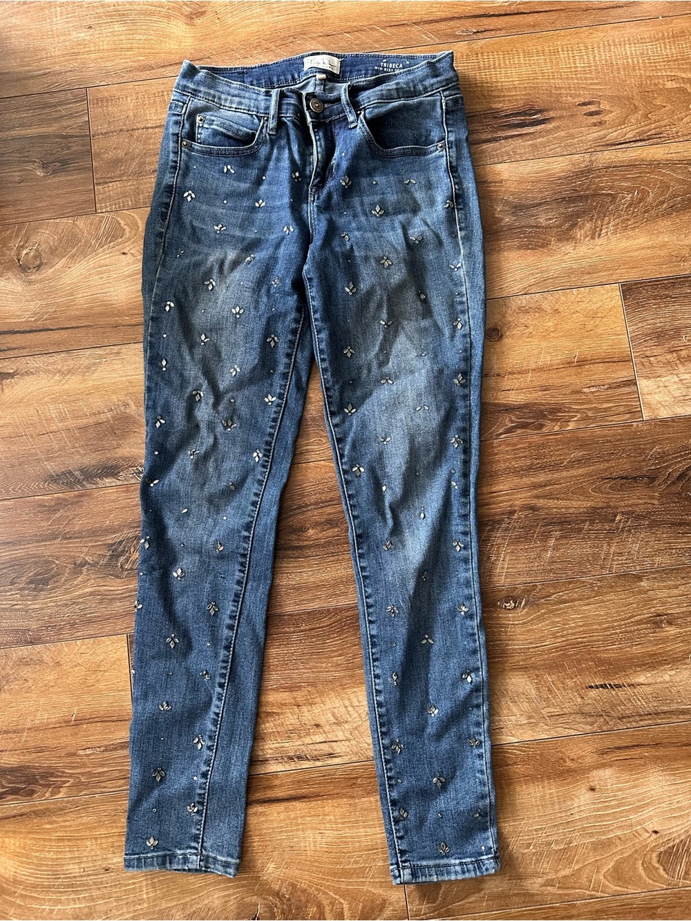 Nicole miller size 2 jeans with rhinestones